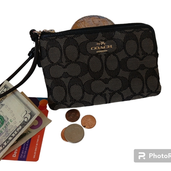 COACH NEW YORK WRISTLET LEATHER CHARM STRAP BLACK & GREY GENTLY LOVED - Picture 2 of 9